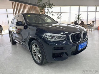 X3   xDrive28i M tracksuit version