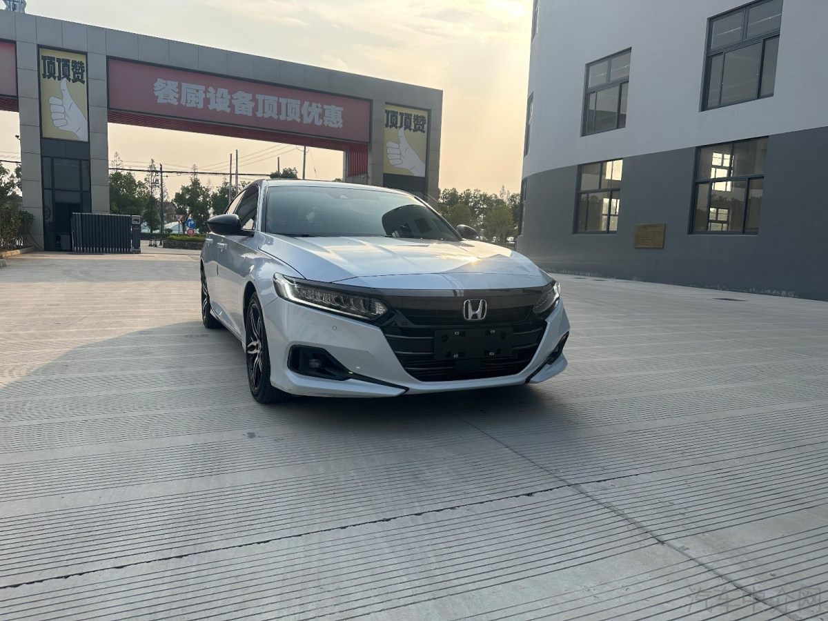 Accord 260TURBO Night Premium Edition
