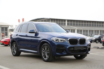 X3         xDrive28i M tracksuit version