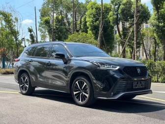 HIGHLANDER 380T four-wheel drive Deluxe Edition with 7 seats