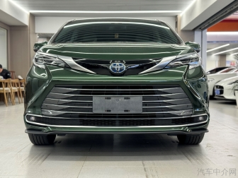 SIENNA 2.5L Hybrid Premium edition