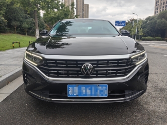 Passat  380TSI Deluxe Edition